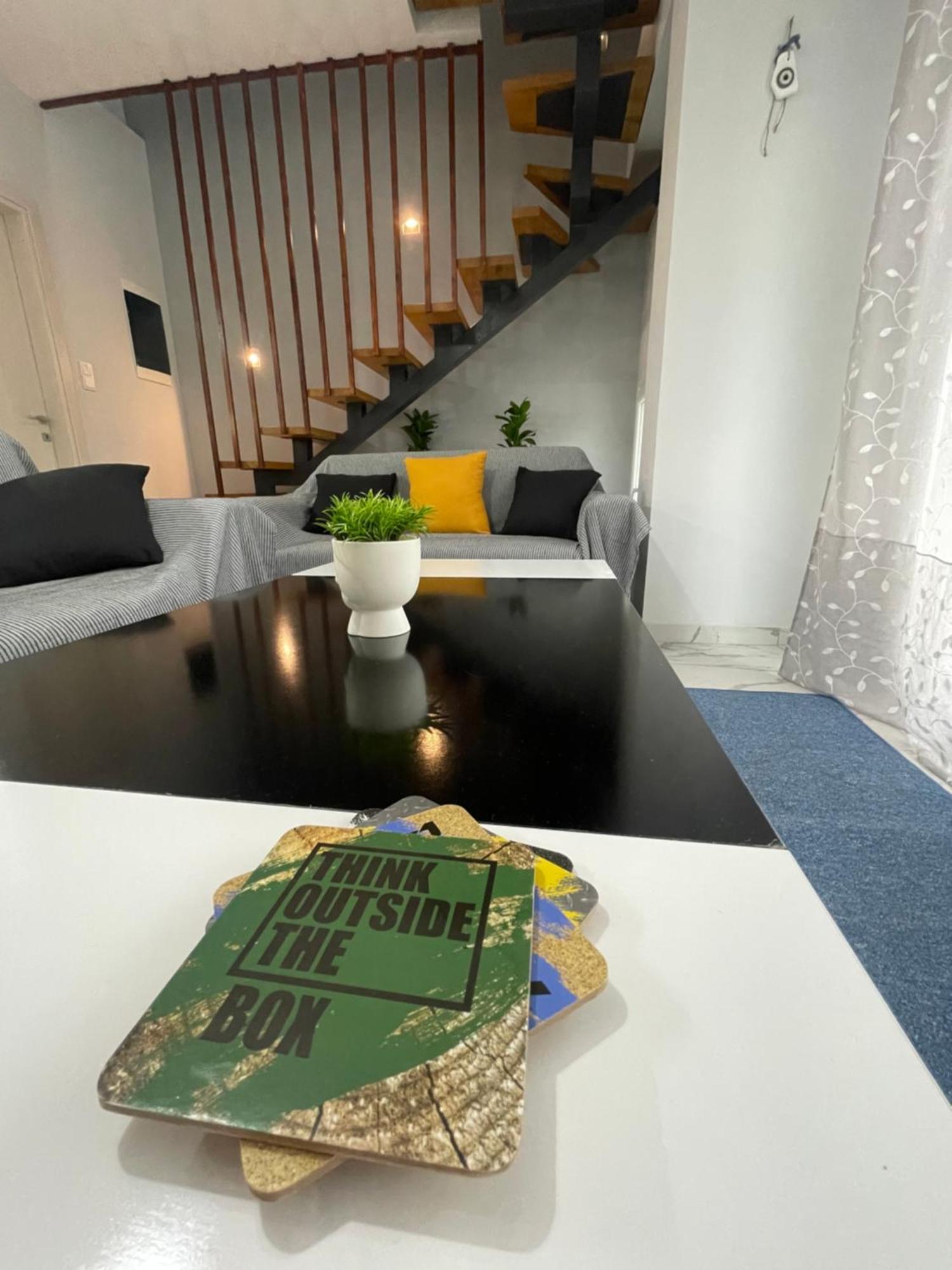 Chara'S House Apartman Kavála Kültér fotó