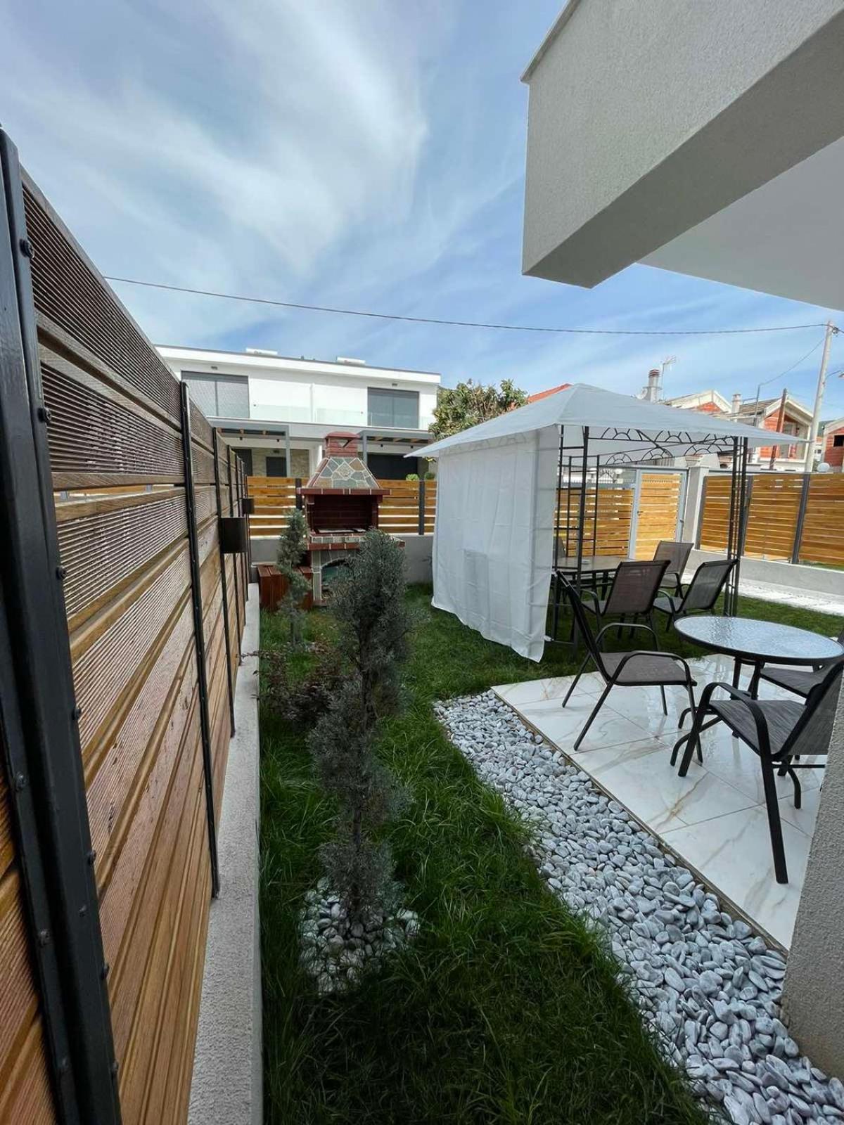 Chara'S House Apartman Kavála Kültér fotó